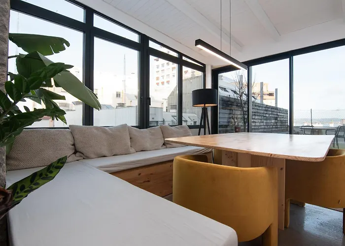 Juan Florez آكورونيا